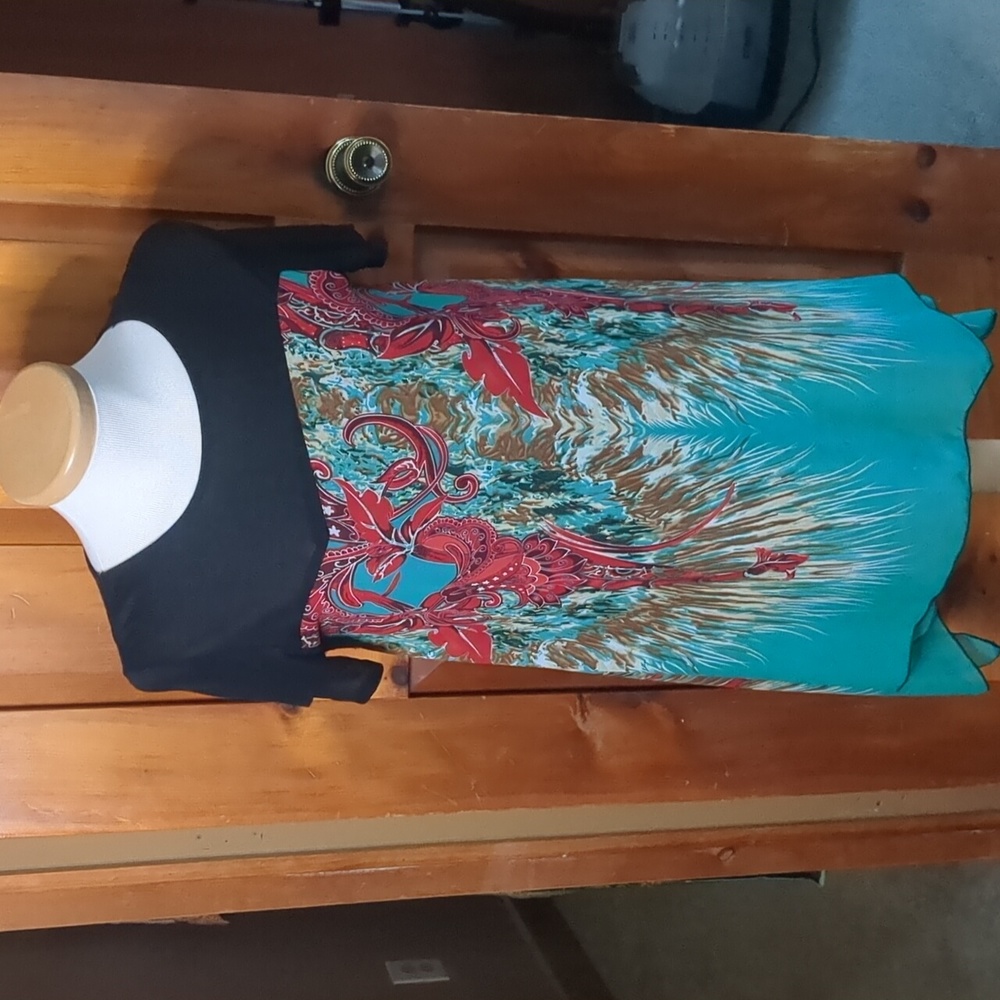 Asymmetrical hem,scarf bottom, flowing t-shirt top tunic blouse Black base layer